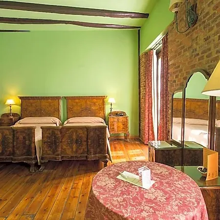 La Regia 3* León