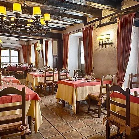 La Regia 3*