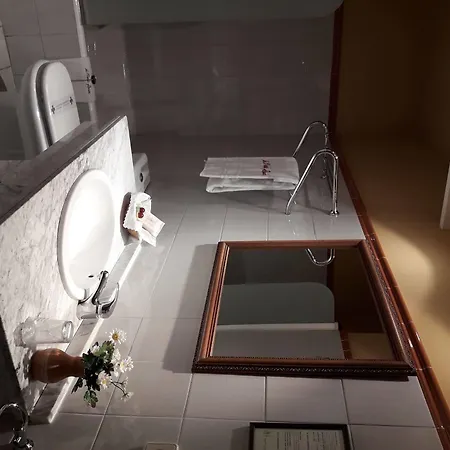 La Regia Szálloda León